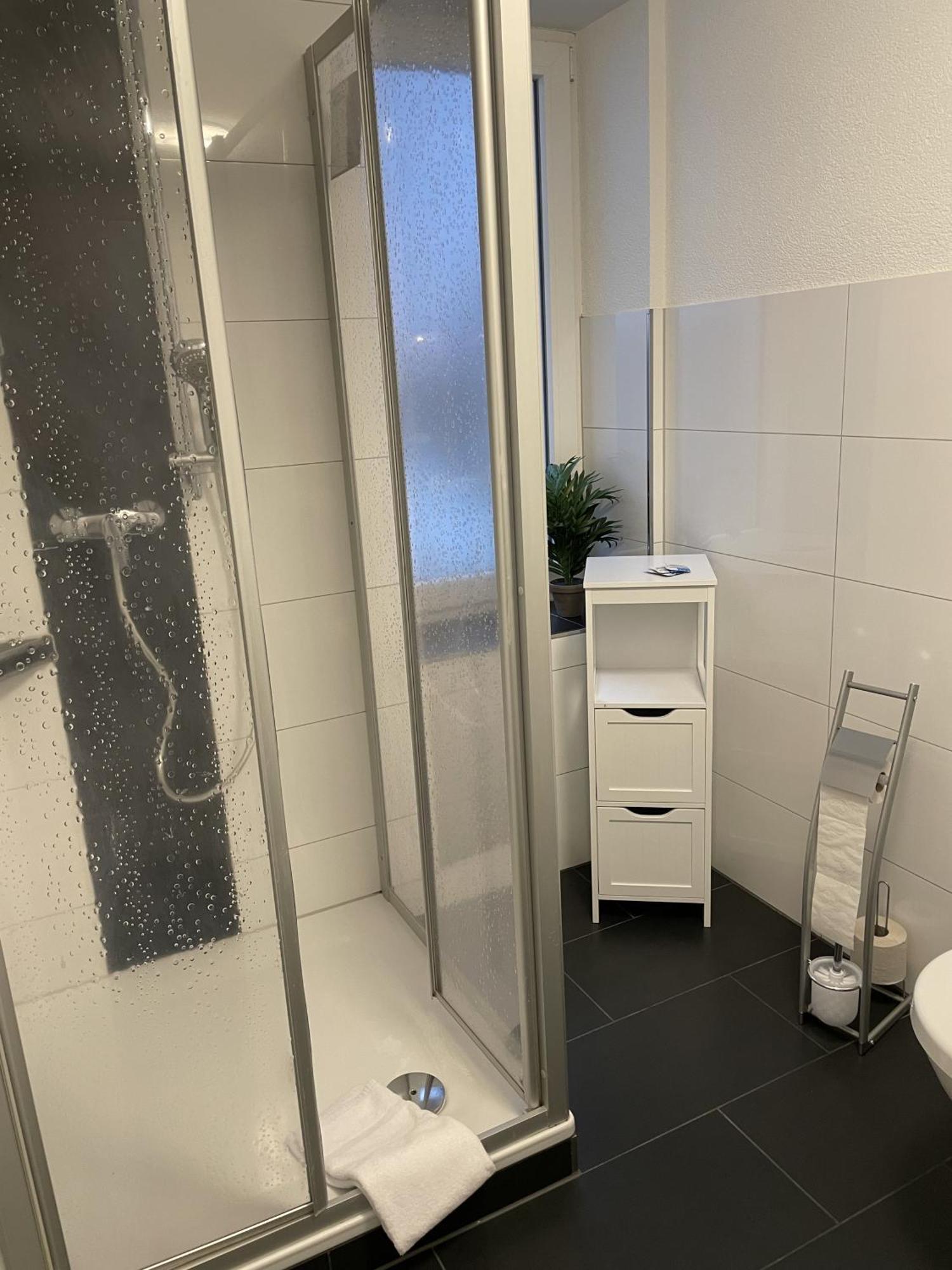 Waldwerk Am Wasserfall Triberg im Schwarzwald Chambre photo